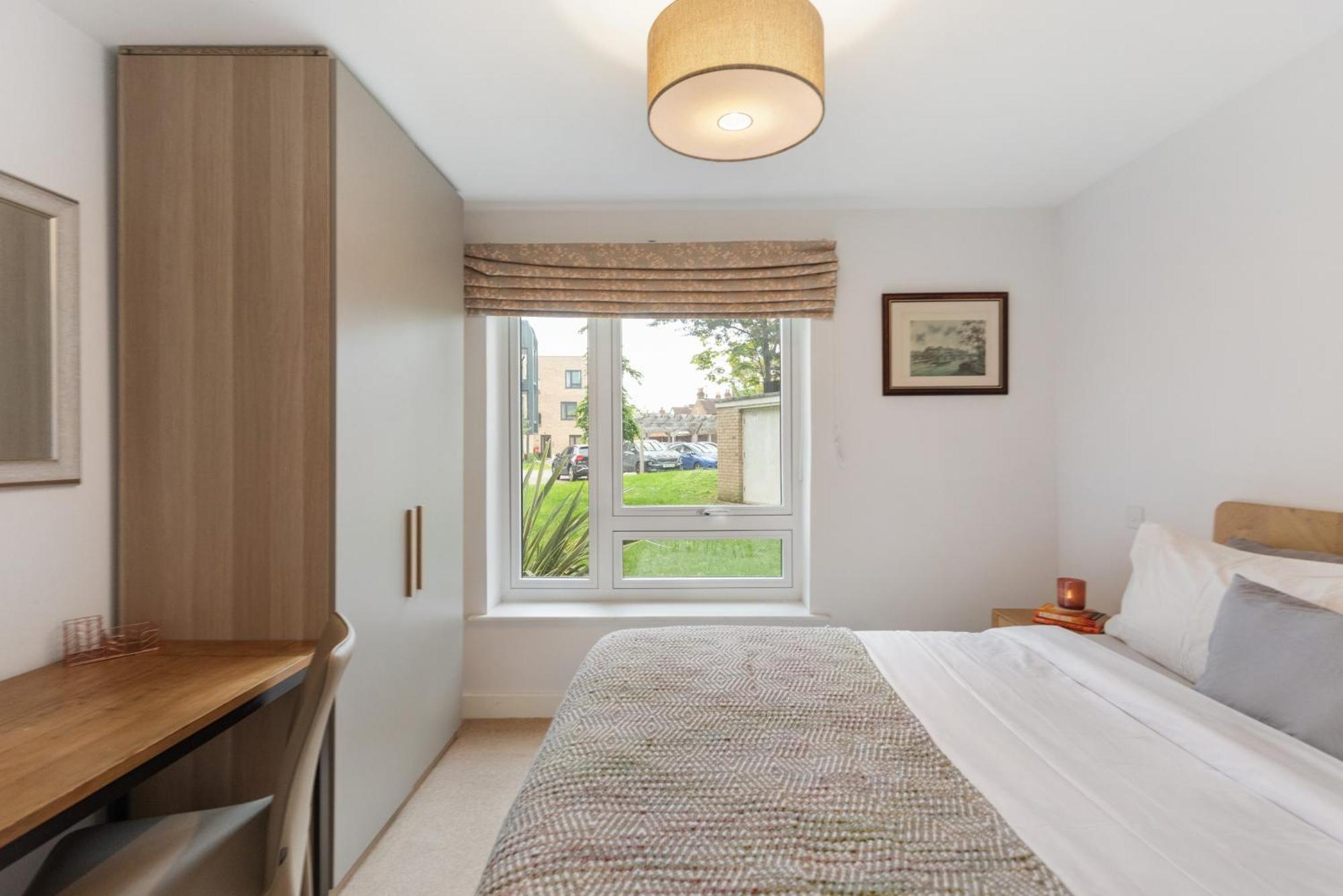 Apartment Modern 3br Flat Quick Links To Ldn & Heathrow *